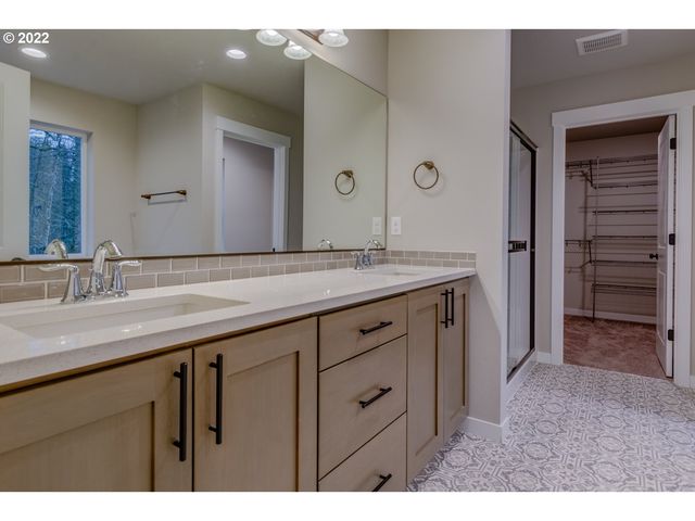 3205 S Magnolia Dr Lot 738, Cornelius, OR 97113