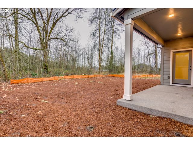 3205 S Magnolia Dr Lot 738, Cornelius, OR 97113