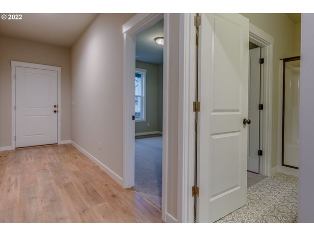 3205 S Magnolia Dr Lot 738, Cornelius, OR 97113