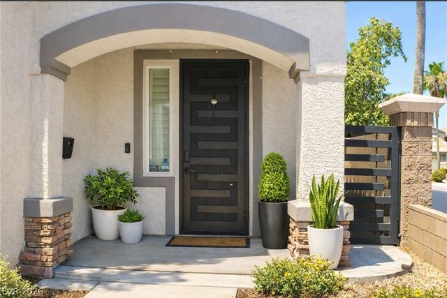 9680 Waukegan Avenue, Las Vegas, NV 89148