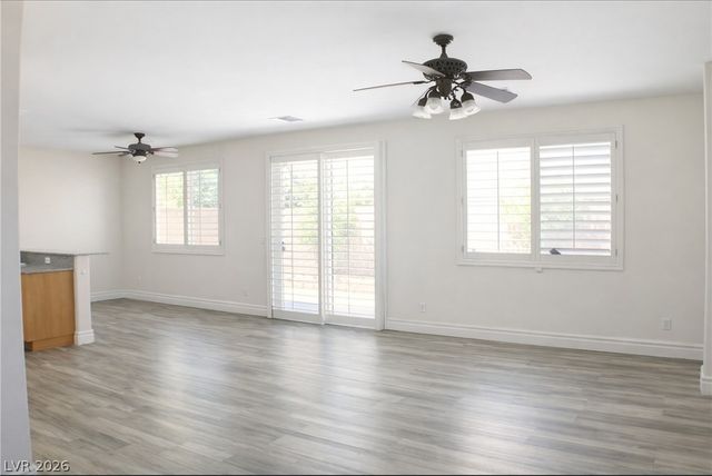9680 Waukegan Avenue, Las Vegas, NV 89148