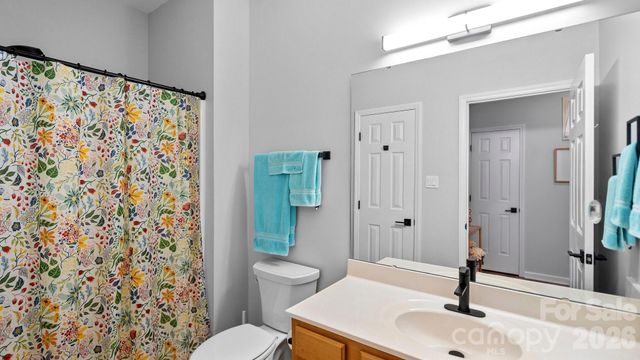 19940 Oak Leaf Circle, Cornelius, NC 28031