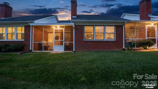 19940 Oak Leaf Circle, Cornelius, NC 28031