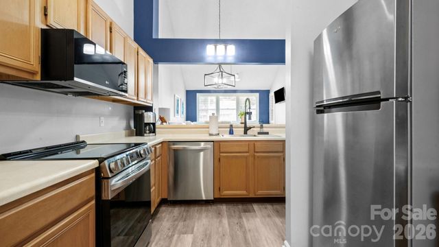 19940 Oak Leaf Circle, Cornelius, NC 28031