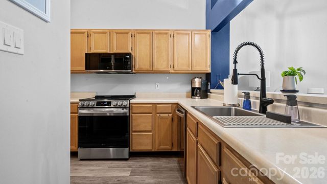 19940 Oak Leaf Circle, Cornelius, NC 28031