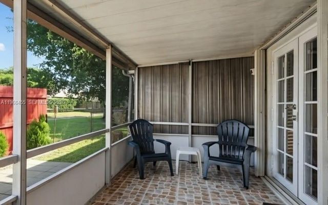 8069 SW 19th Ct, Davie, FL 33324