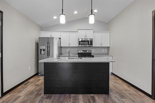 4422 Calder Drive, Marion, IA 52302