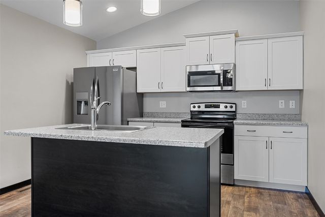 4422 Calder Drive, Marion, IA 52302