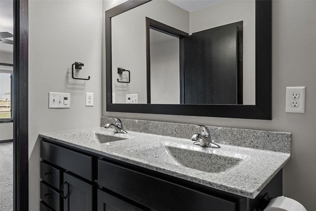 4422 Calder Drive, Marion, IA 52302