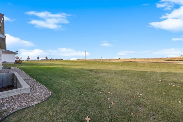 4422 Calder Drive, Marion, IA 52302