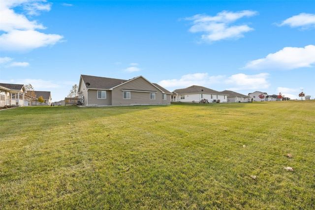 4422 Calder Drive, Marion, IA 52302