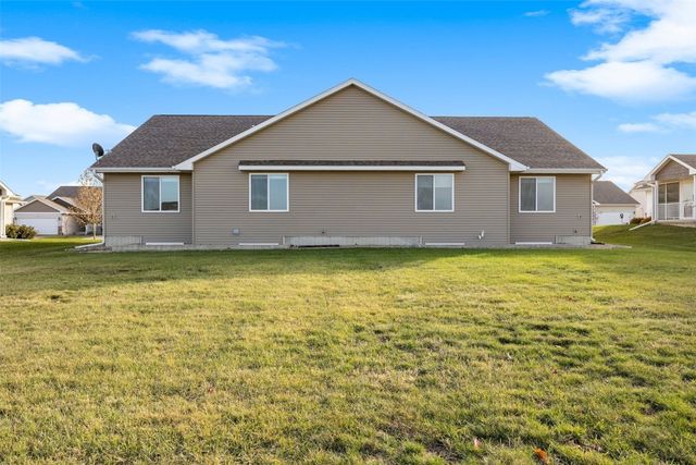 4422 Calder Drive, Marion, IA 52302