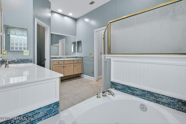 644 SAND ISLES Circle, Ponte Vedra Beach, FL 32082