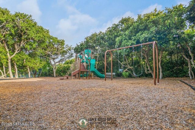 644 SAND ISLES Circle, Ponte Vedra Beach, FL 32082