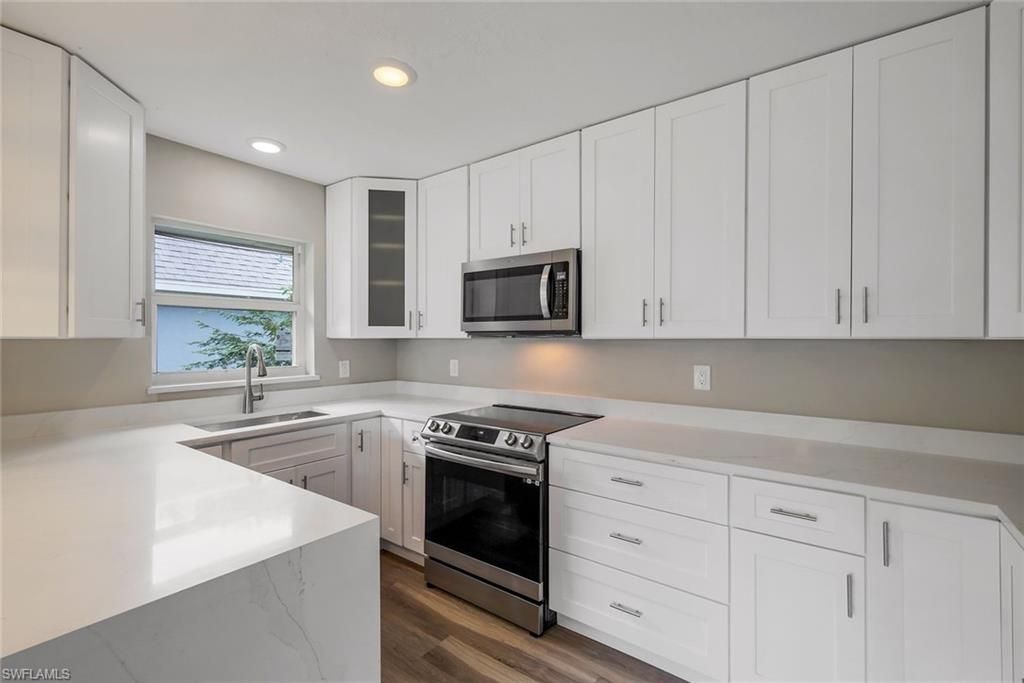 233 YORKSHIRE CT, NAPLES, FL 34112 — photo 5
