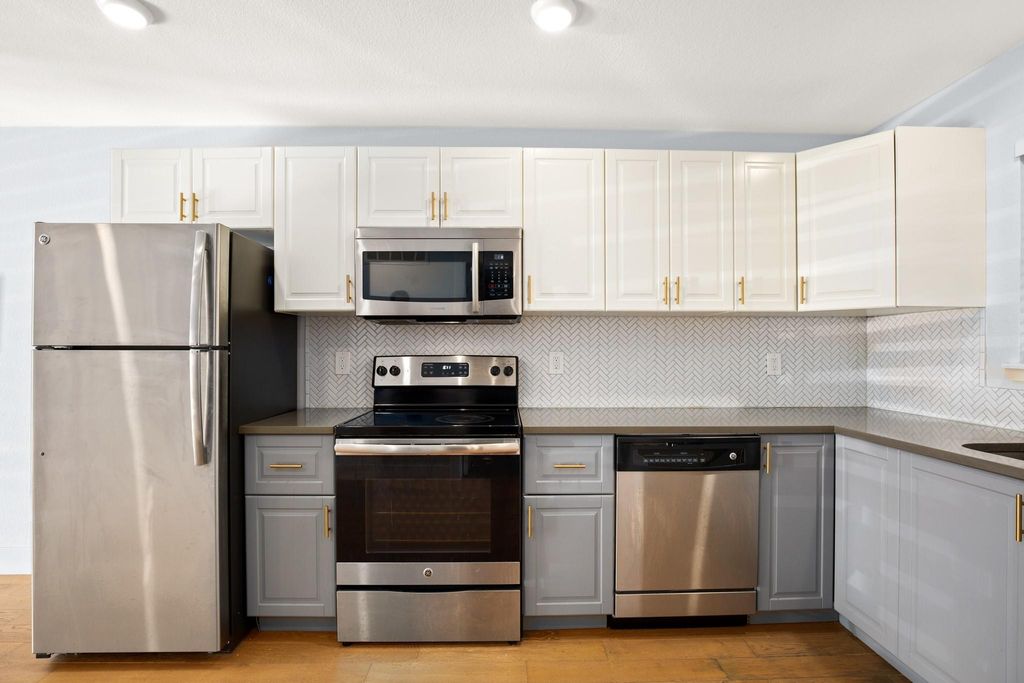 909 Reinli ST 142, Austin, TX 78751