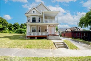 114 Garfield Place, Syracuse, NY 13205