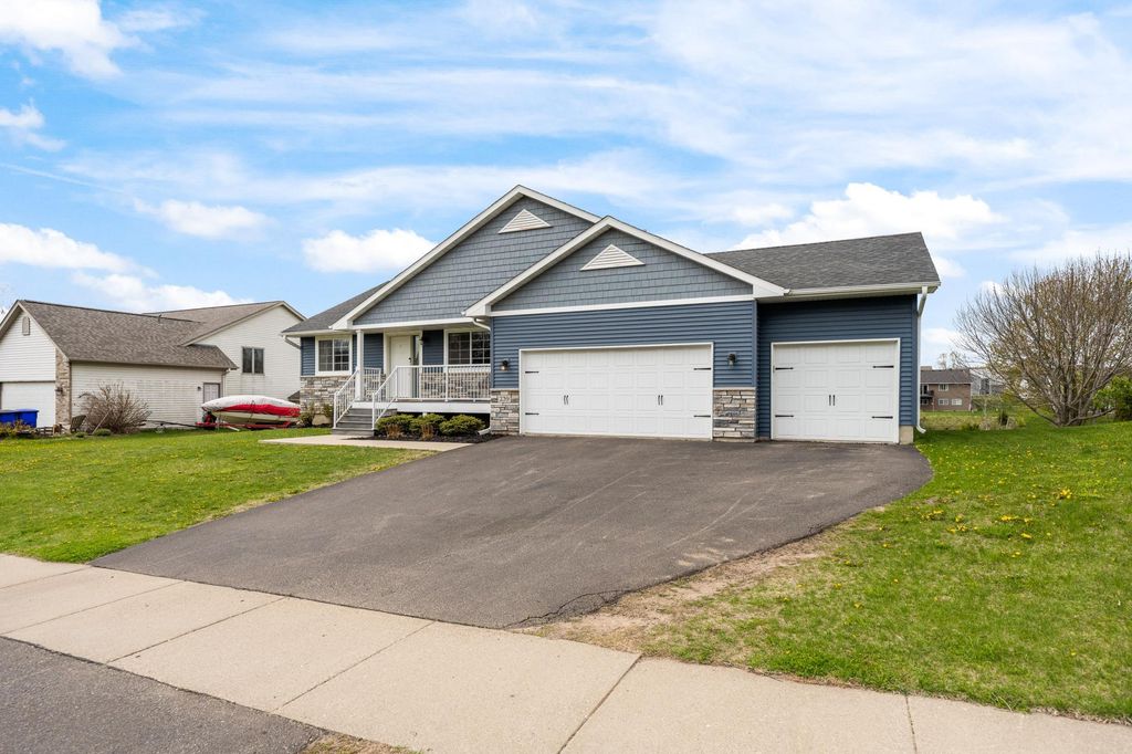 239 Plum Tree Lane, Somerset, WI 54025