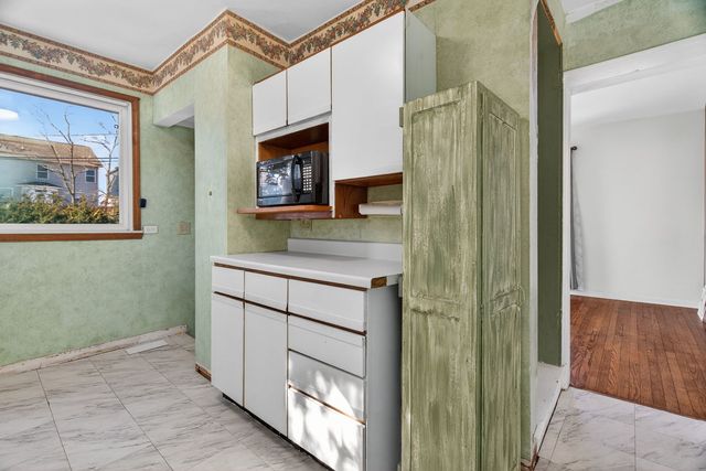 4836 Francisco Avenue, Downers Grove, IL 60515