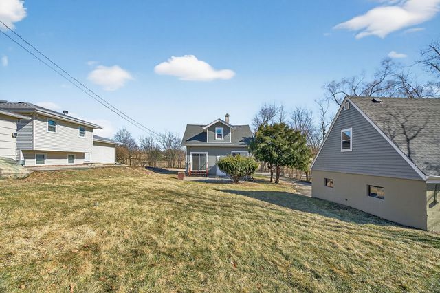 4836 Francisco Avenue, Downers Grove, IL 60515