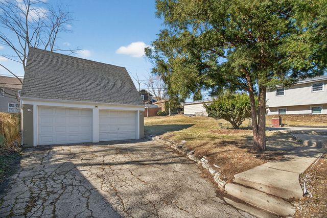 4836 Francisco Avenue, Downers Grove, IL 60515