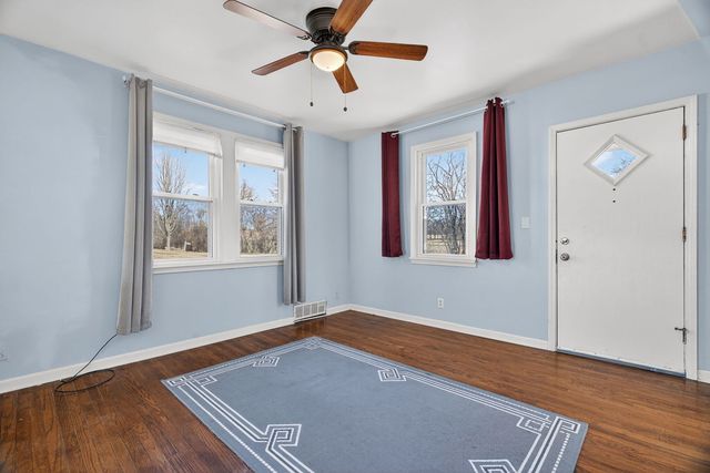 4836 Francisco Avenue, Downers Grove, IL 60515