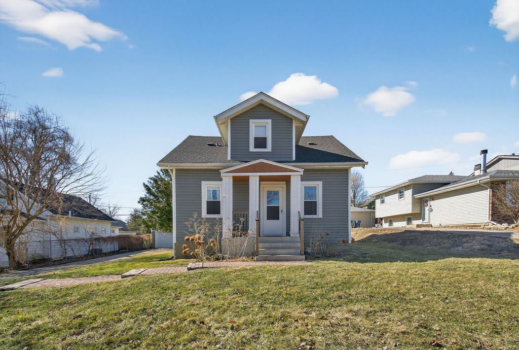 4836 Francisco Avenue, Downers Grove, IL 60515