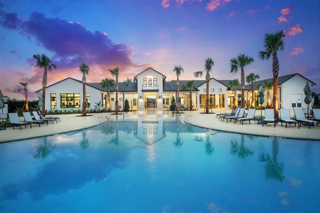 Image 26 of property listing at 9734 AUTUMN RIDGE AVENUE, Riverview, FL 33578