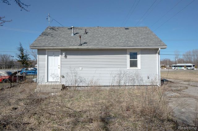 8508 N Saginaw Road, Mount Morris, MI 48458