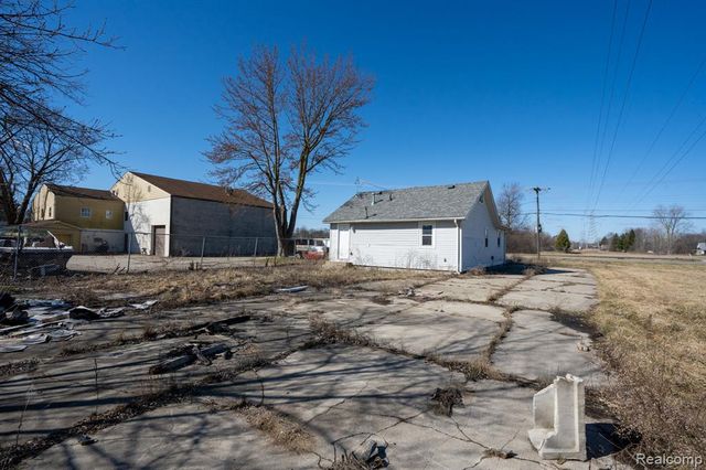 8508 N Saginaw Road, Mount Morris, MI 48458