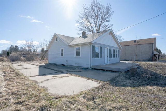 8508 N Saginaw Road, Mount Morris, MI 48458