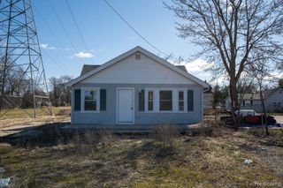 8508 N Saginaw Road, Mount Morris, MI 48458