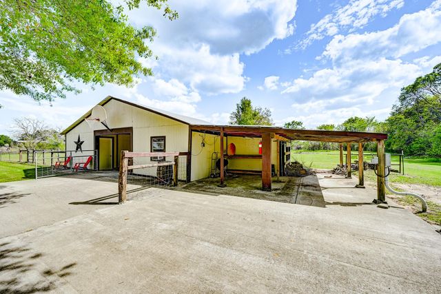 31031 Torrey Road, Waller, TX 77484