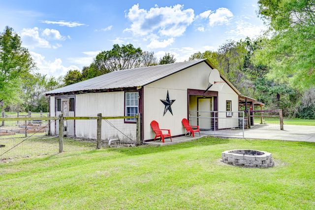 31031 Torrey Road, Waller, TX 77484