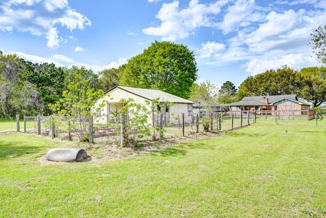 31031 Torrey Road, Waller, TX 77484