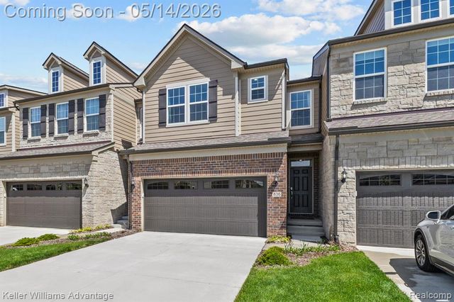 836 Addison Circle, Walled Lake, MI 48390