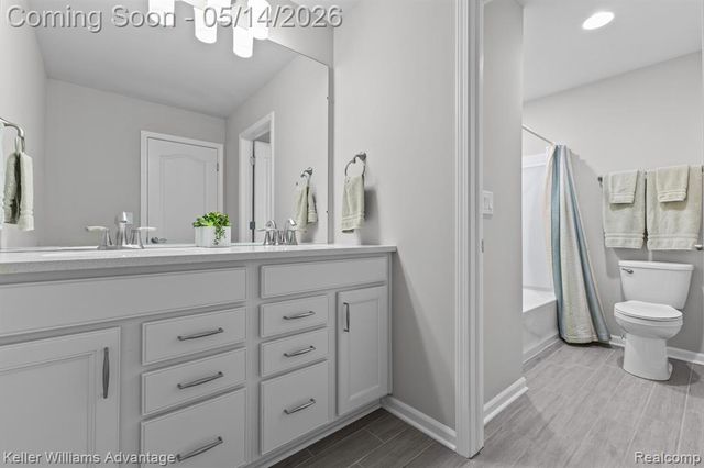 836 Addison Circle, Walled Lake, MI 48390