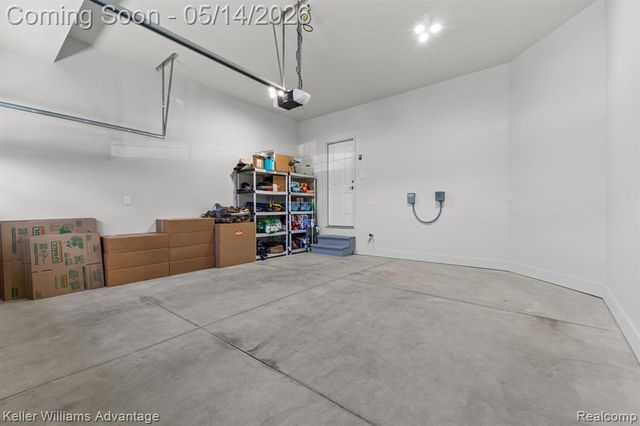 836 Addison Circle, Walled Lake, MI 48390