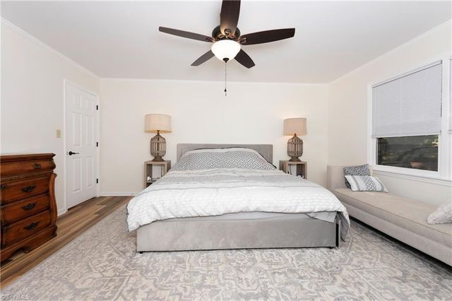 4320 Woodbourne Drive, Clemmons, NC 27012