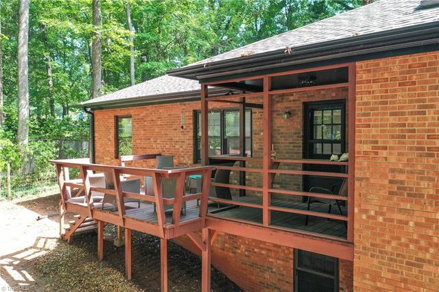4320 Woodbourne Drive, Clemmons, NC 27012