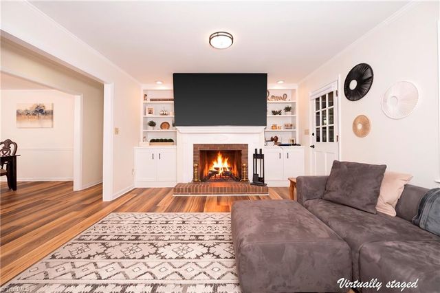 4320 Woodbourne Drive, Clemmons, NC 27012