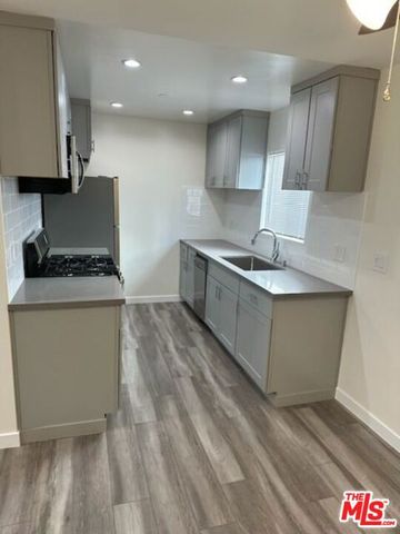 1007 N Laurel Avenue 7, West Hollywood, CA 90046