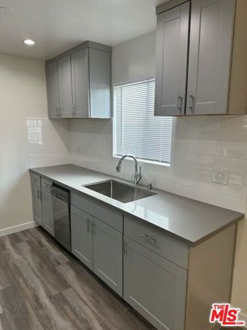 1007 N Laurel Avenue 7, West Hollywood, CA 90046