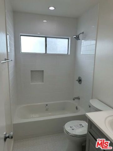 1007 N Laurel Avenue 7, West Hollywood, CA 90046