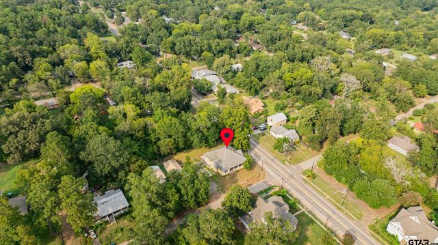 100 W Groves St, Big Sandy, TX 75755