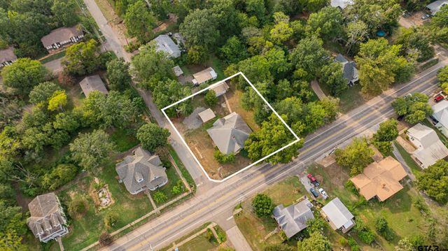 100 W Groves St, Big Sandy, TX 75755