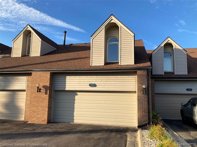 3436 Adams Shore Drive, Waterford, MI 48329
