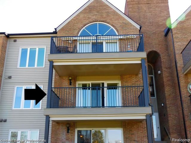 3436 Adams Shore Drive, Waterford, MI 48329
