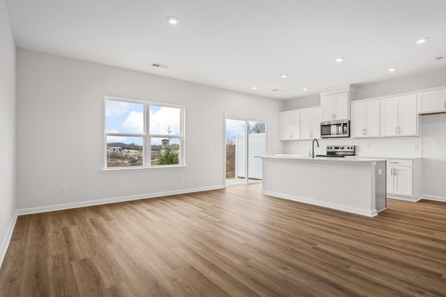 2127 Cheltenham Place, Columbia, TN 38401