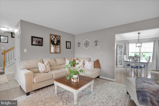 221 OVAL DR, Hamburg, PA 19526